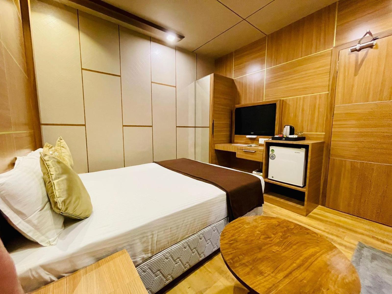 B8 Hotel 첸나이 외부 사진