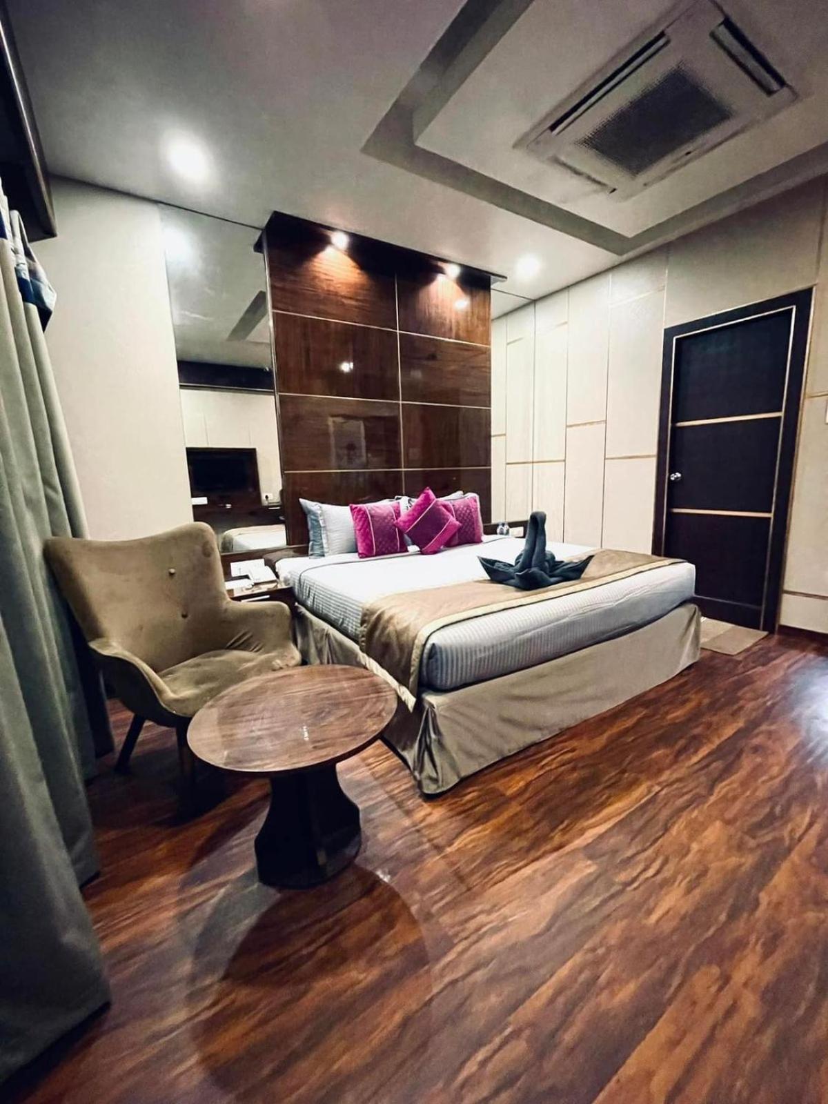 B8 Hotel 첸나이 외부 사진